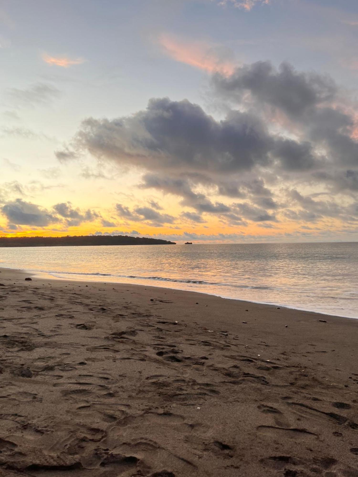 ホテル Perla Del Cabo Arusí エクステリア 写真